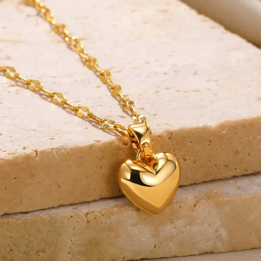 Stainless Steel Love Heart Necklace For Women 2024 New Trendy Lip Chain Simple Pendant Necklace Jewelry free shipping